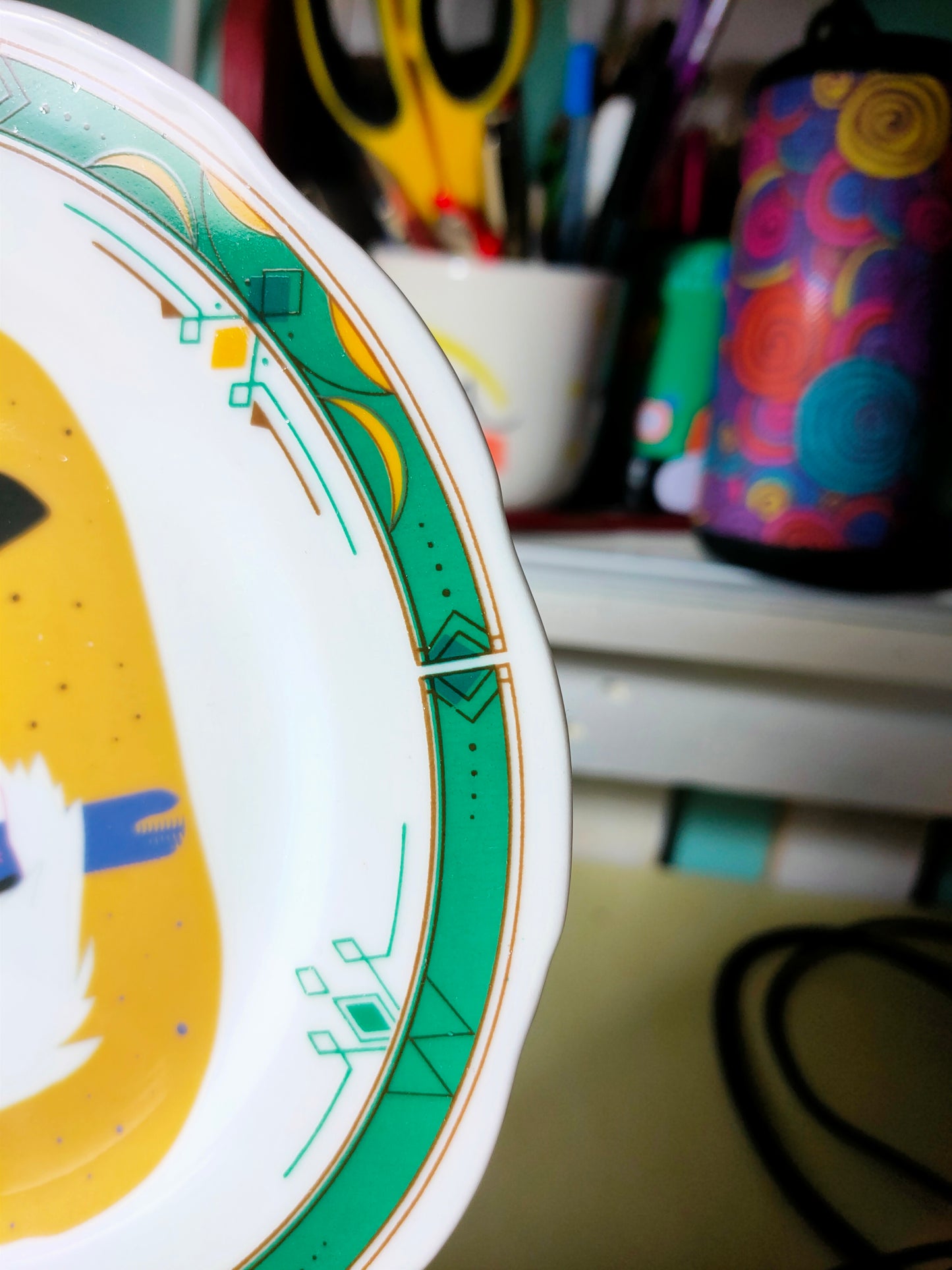 Piatto "Andy Warhol" con bordo Bauhaus