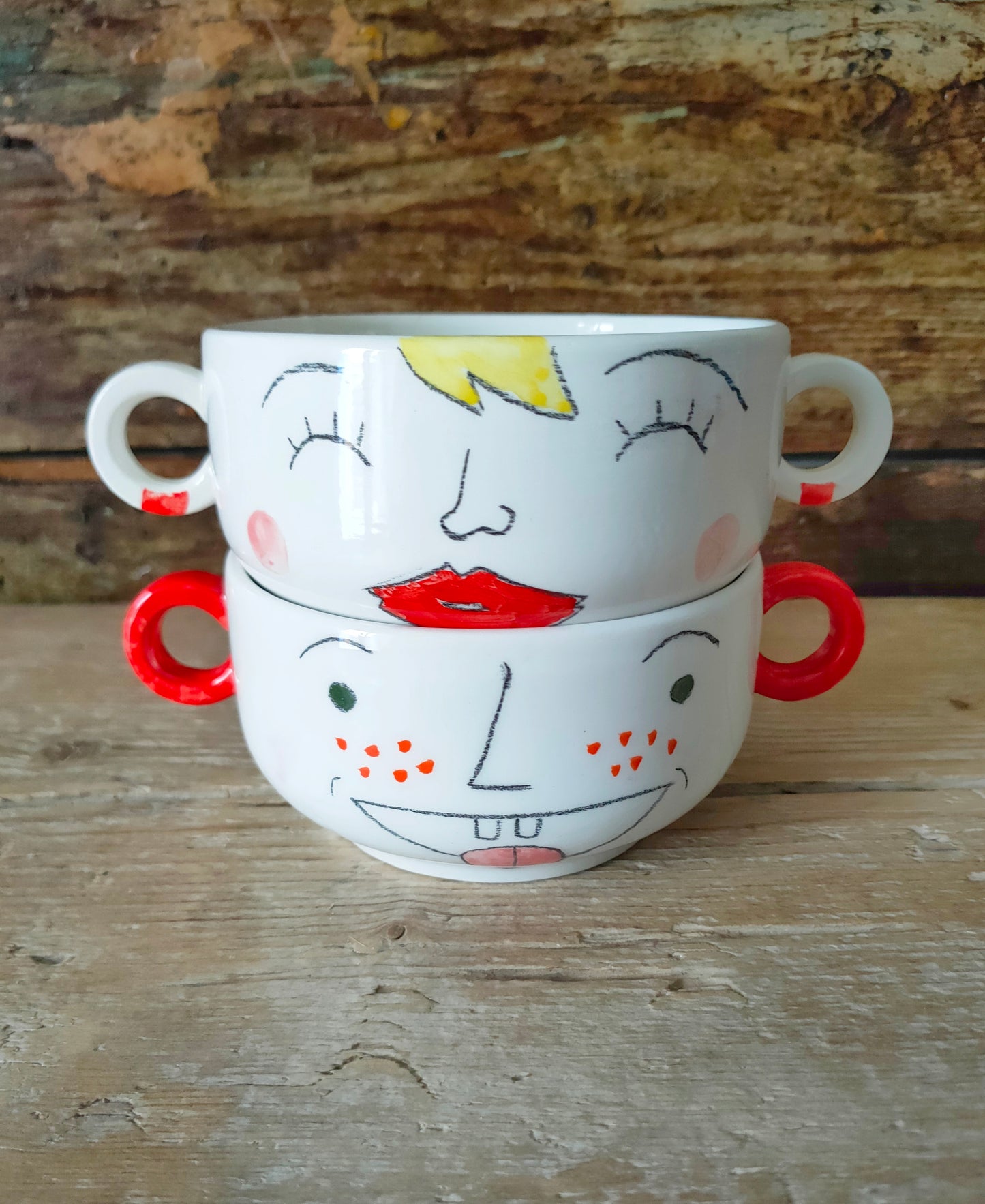 Coppia di Tazze in Ceramica Dipinta a Mano "Peppina & Ranieri"