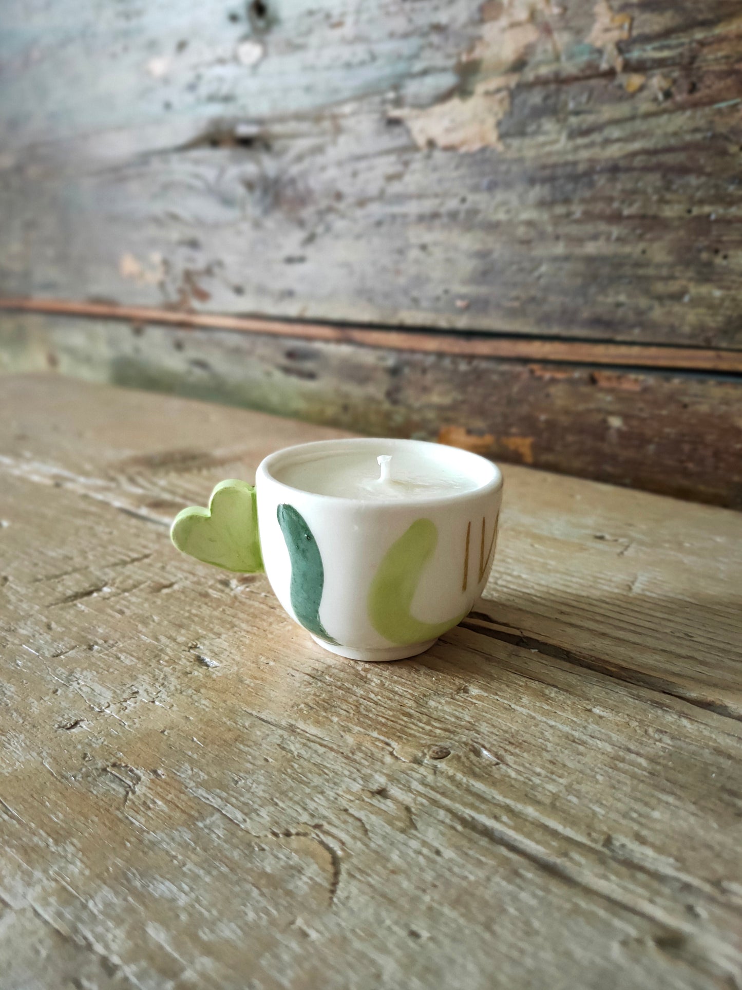 Candela Imperfetta Tazzina Con Cuore Verde "Inspira" uno