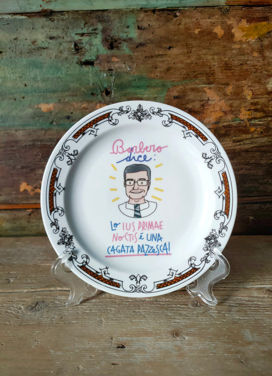 Piatto "Il Prof. Barbero" con Bordo Medievale