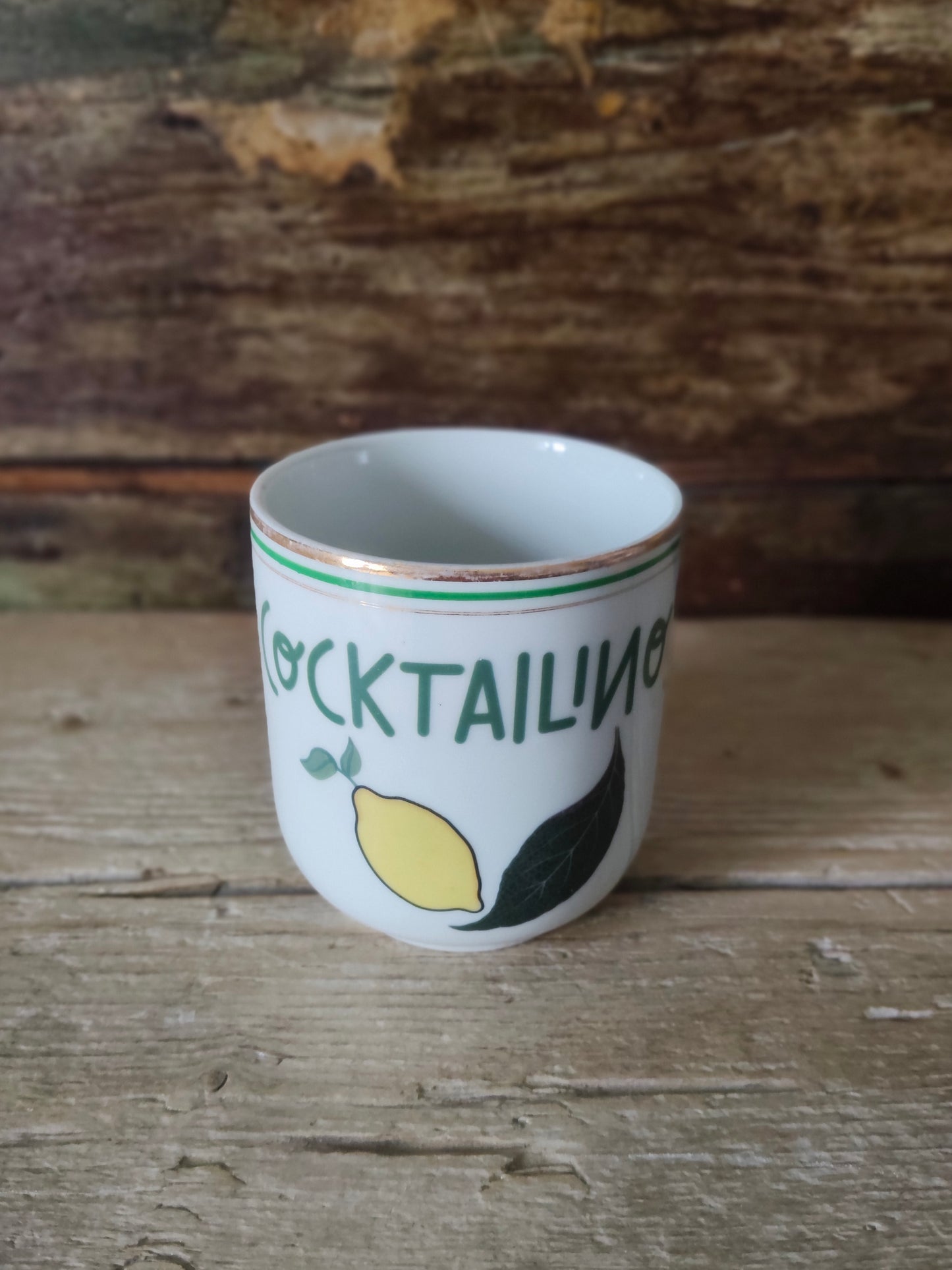 Tazza "Cocktailino?"  con bordo Oro e Verde